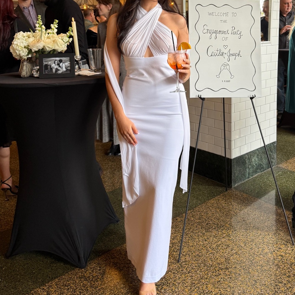 Helsa The Amber Dress - Elegant White One-Shoulder Dress